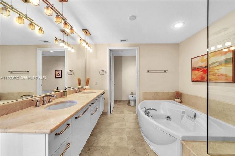 Ocean Palms Hollywood #2307 image #47