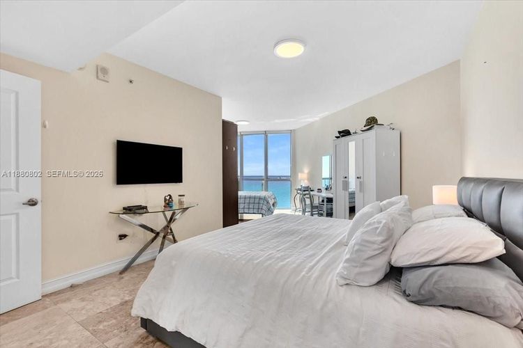 Ocean Palms Hollywood #2307 image #50