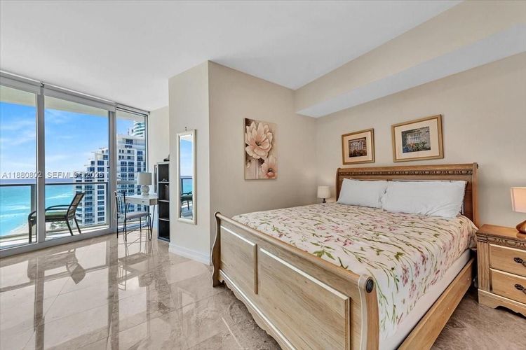 Ocean Palms Hollywood #2307 image #56