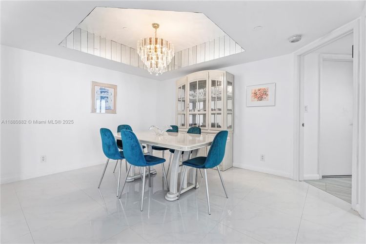 Oceania III #PH35C image #27