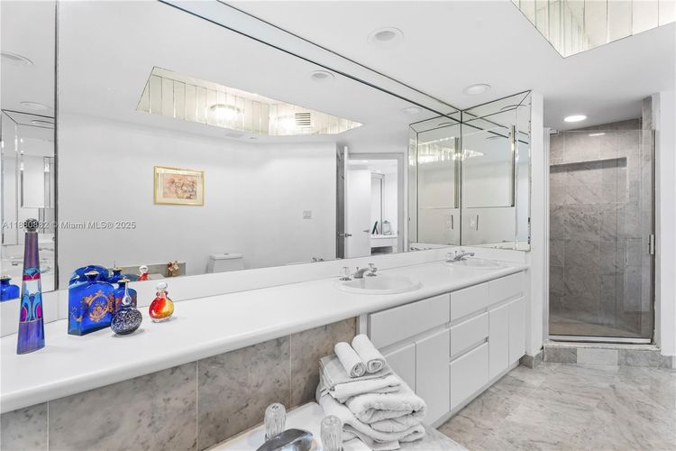 Oceania III #PH35C image #37