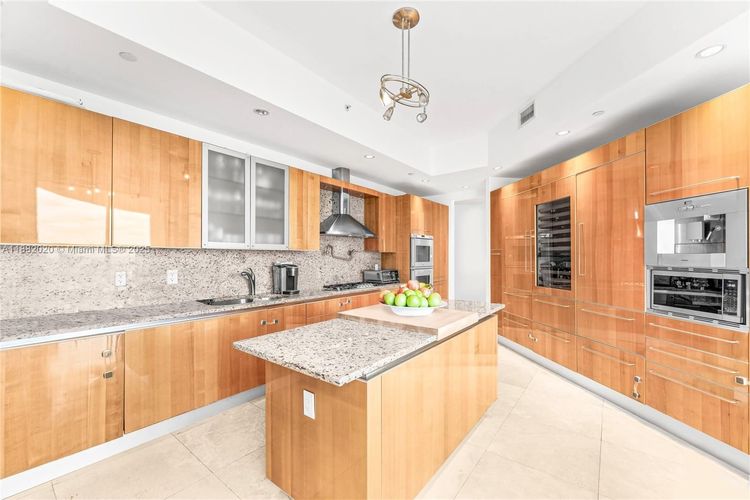 Turnberry Ocean Colony #404 image #11