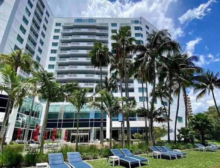 Gallery One DoubleTree #1103 image #17