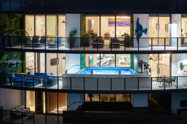 Porsche Design Tower #4405 image #12