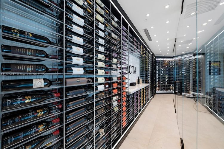 Porsche Design Tower #4405 image #40