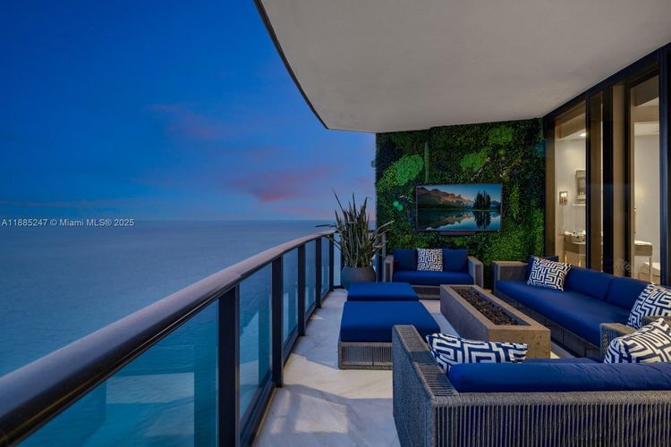 Porsche Design Tower #4405 image #71