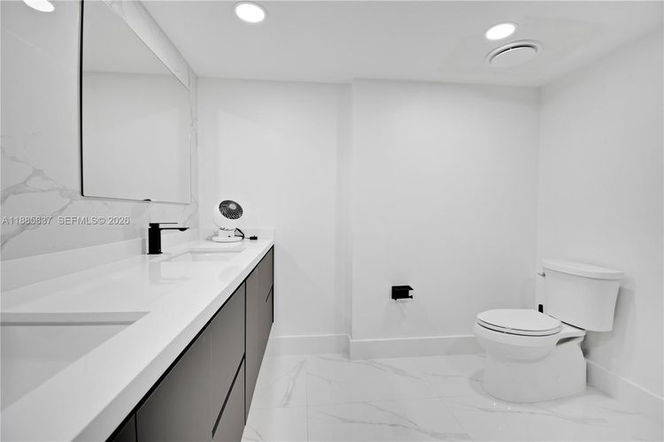 1800 Club #512 image #18