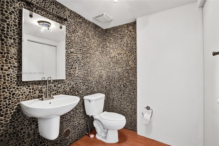 Neo Vertika #1213 image #7