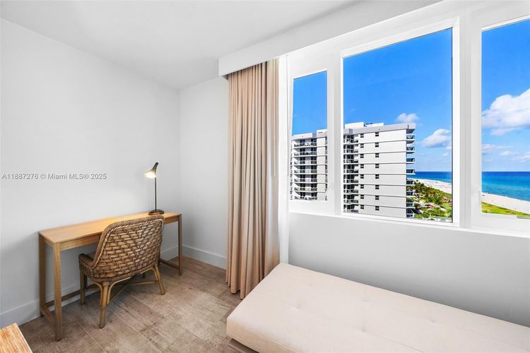 1 Hotel & Homes #1215 image #15