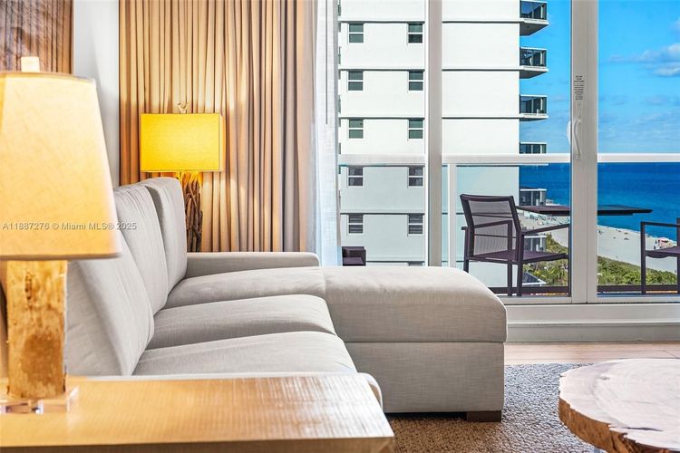 1 Hotel & Homes #1215 image #23