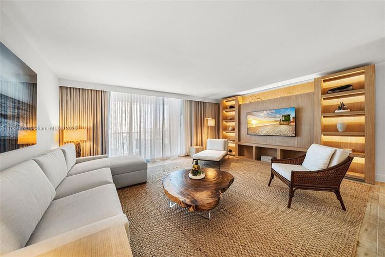 1 Hotel & Homes #1215 image #25