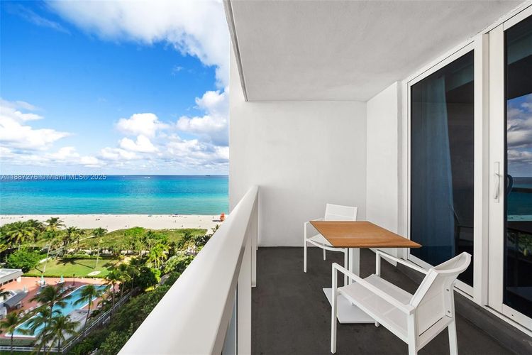 1 Hotel & Homes #1215 image #9