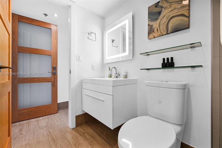 Imperial at Brickell #2507 image #11