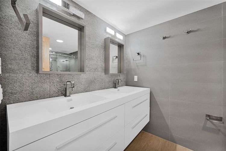 Imperial at Brickell #2507 image #12