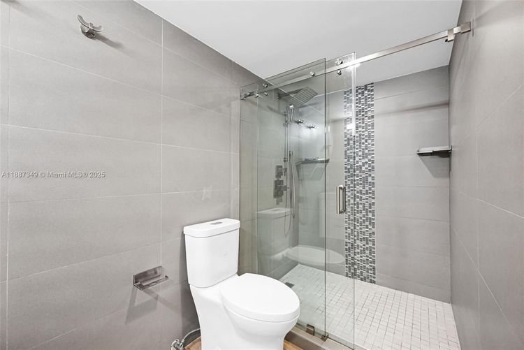 Imperial at Brickell #2507 image #13