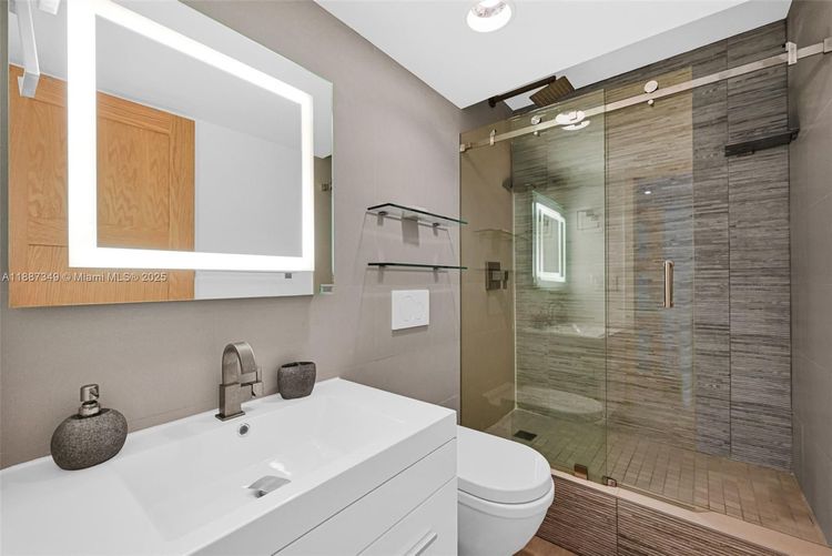 Imperial at Brickell #2507 image #14