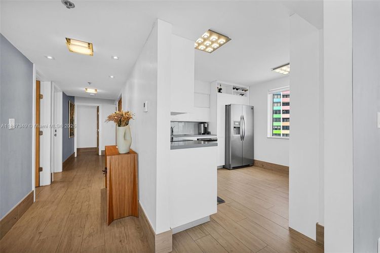 Imperial at Brickell #2507 image #8
