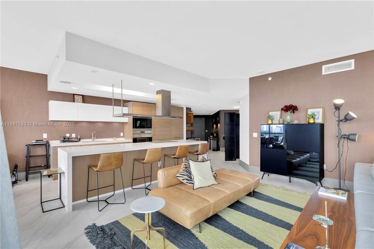 Marina Palms Yacht Club and Residences South Tower #1709 image #11