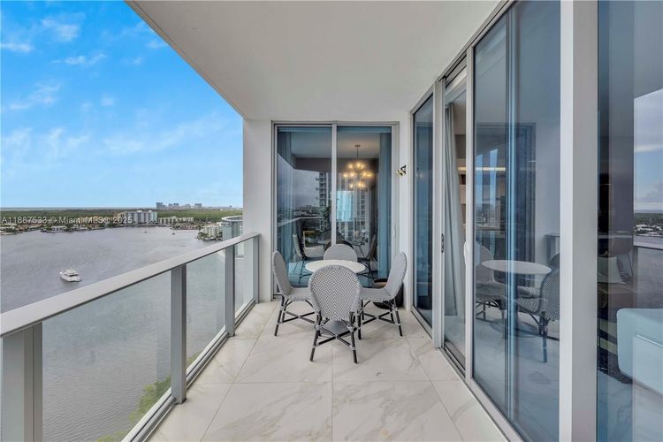 Marina Palms Yacht Club and Residences South Tower #1709 image #19