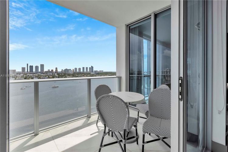 Marina Palms Yacht Club and Residences South Tower #1709 image #20