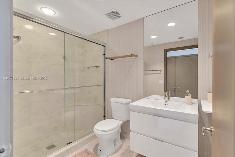 Marina Palms Yacht Club and Residences South Tower #1709 image #25