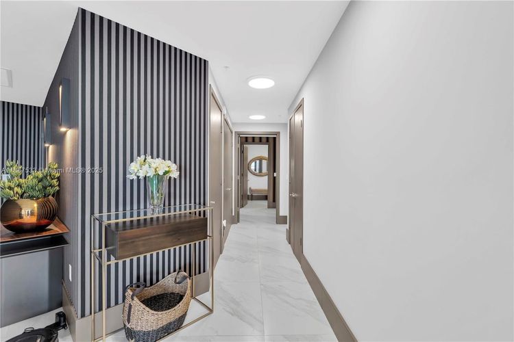 Marina Palms Yacht Club and Residences South Tower #1709 image #26