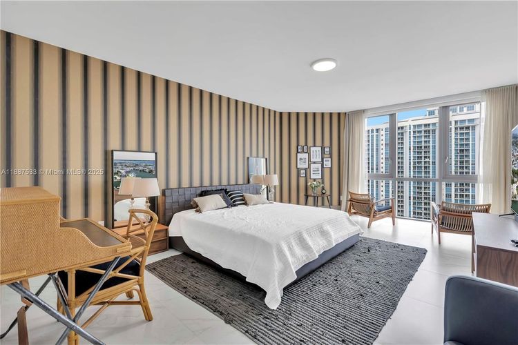 Marina Palms Yacht Club and Residences South Tower #1709 image #34