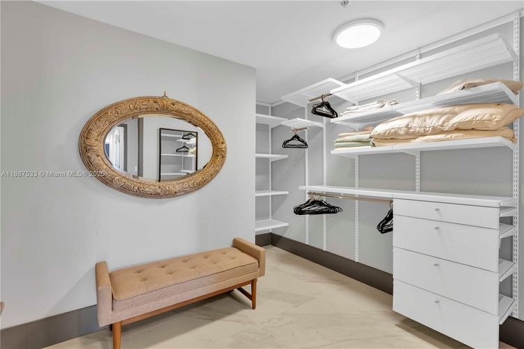 Marina Palms Yacht Club and Residences South Tower #1709 image #38