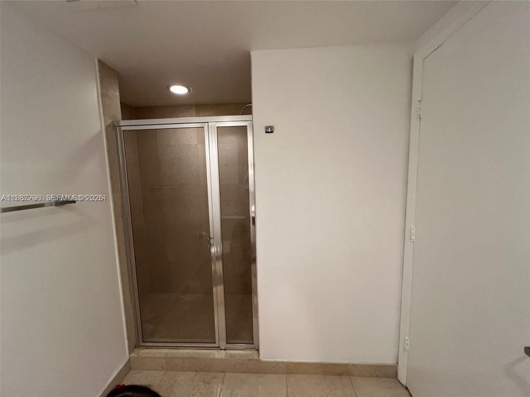 Icon Brickell I #3202 image #24