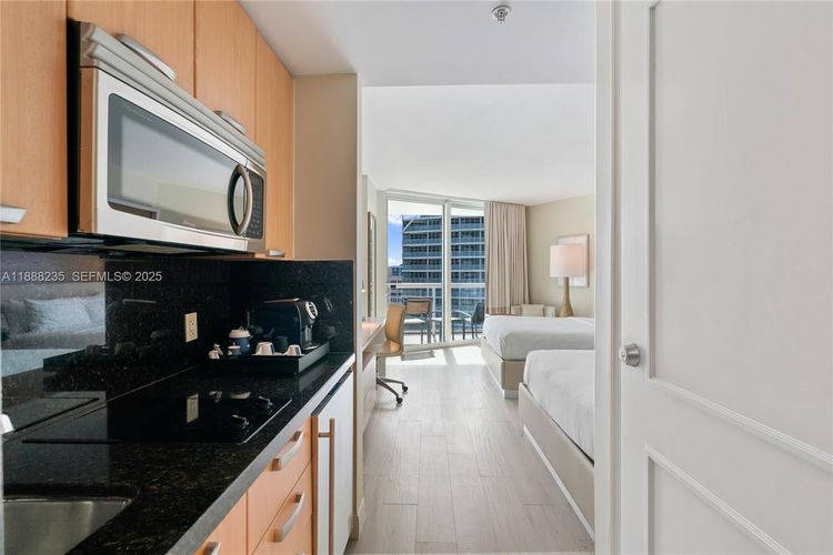 Hilton Q Club #1215 image #17