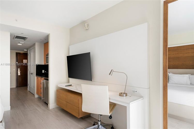Hilton Q Club #1215 image #26