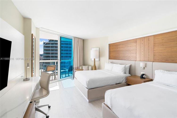 Hilton Q Club #1215 image #27