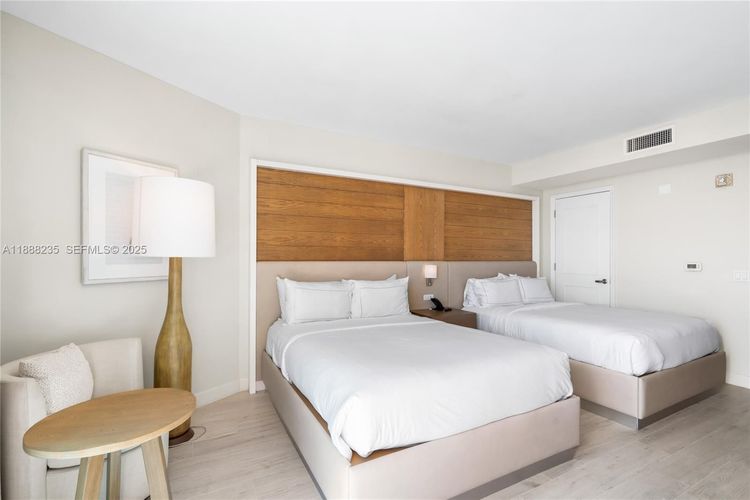 Hilton Q Club #1215 image #7