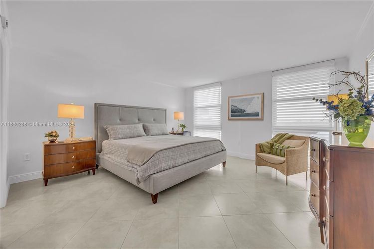 Biltmore II #718 image #14