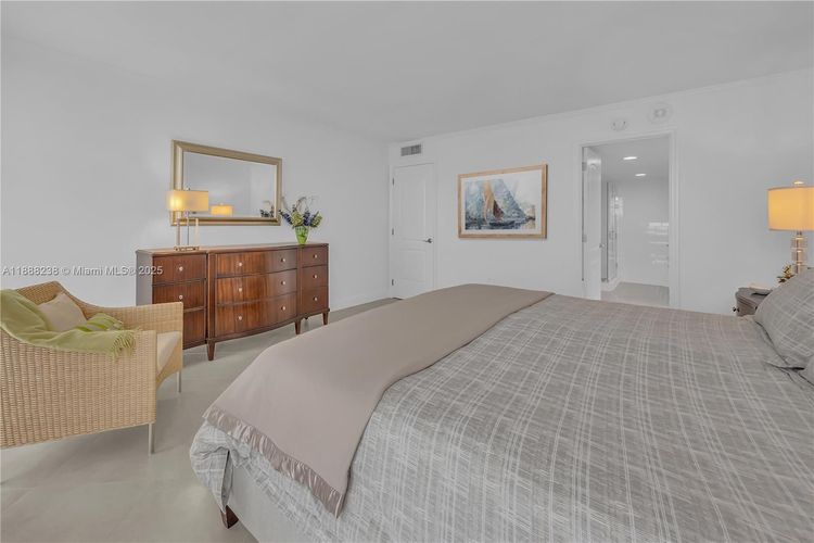 Biltmore II #718 image #15