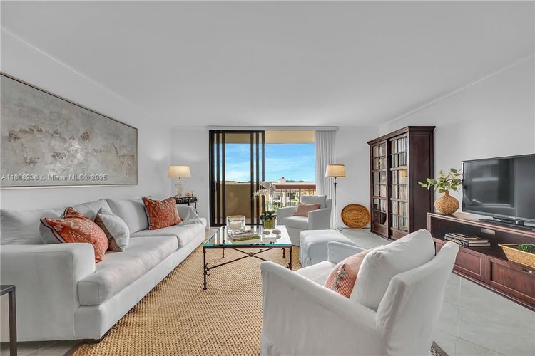 Biltmore II #718 image #7