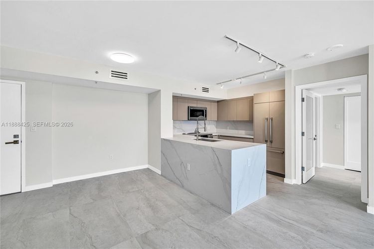 Yacht Club at Portofino #1103 image #9