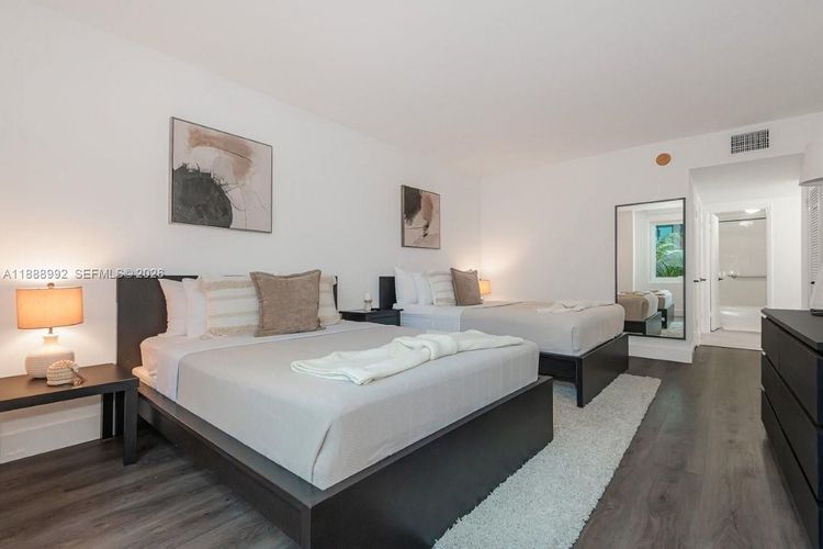 Roney Palace #333 image #23