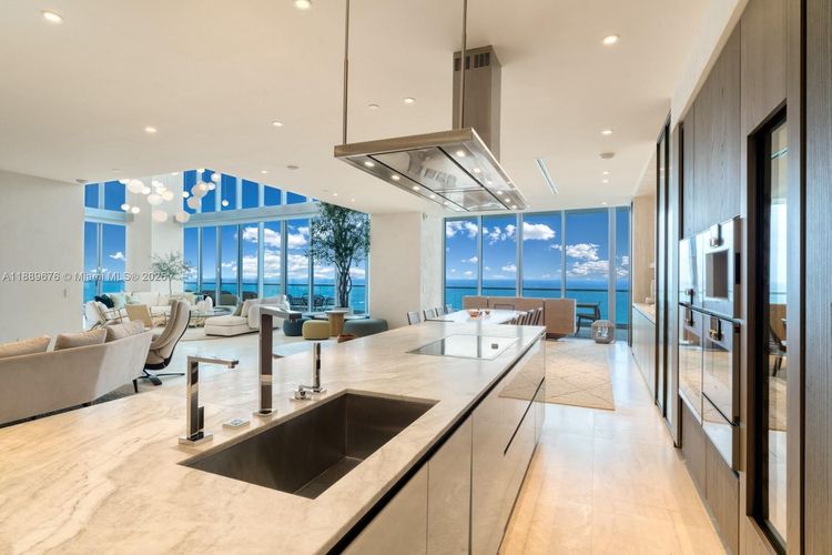 Turnberry Ocean Club Residences #2301 image #11