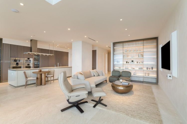 Turnberry Ocean Club Residences #2301 image #13