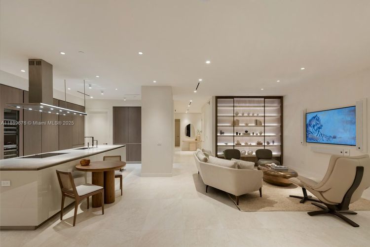 Turnberry Ocean Club Residences #2301 image #15