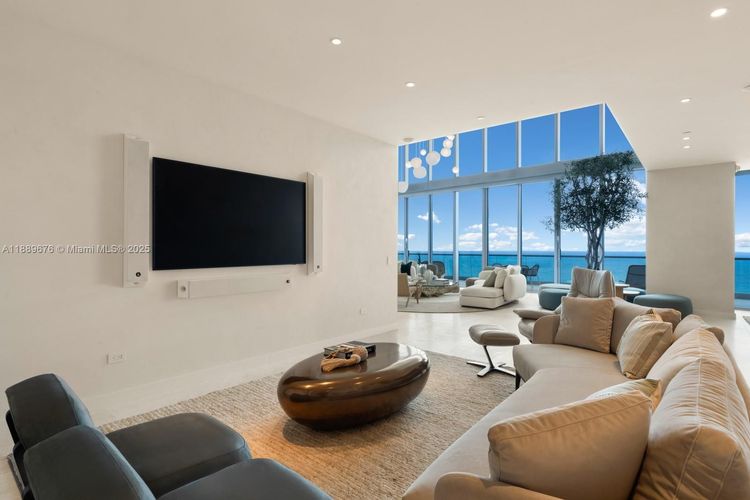 Turnberry Ocean Club Residences #2301 image #16