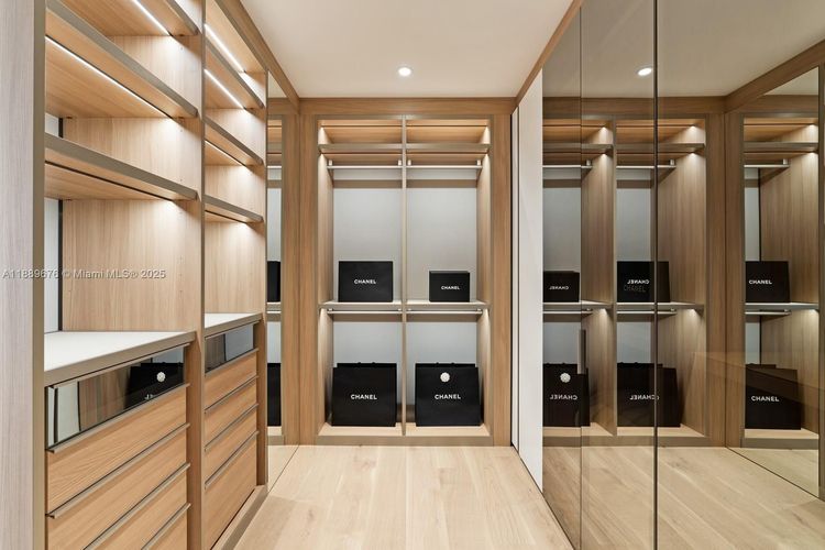 Turnberry Ocean Club Residences #2301 image #30