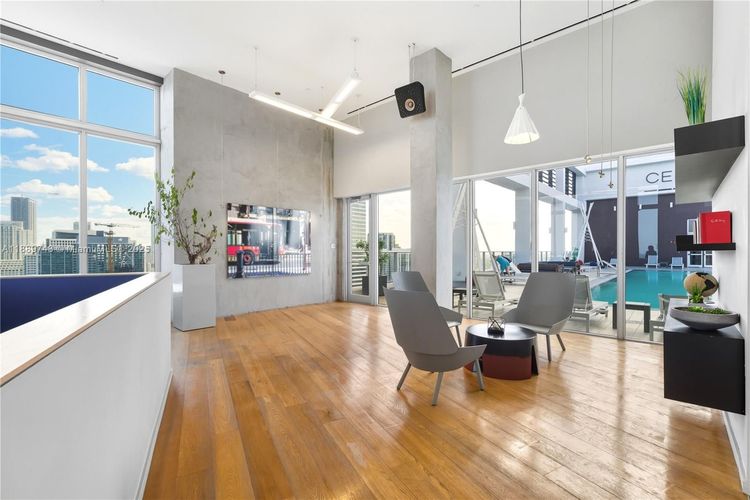 Centro #2002 image #11