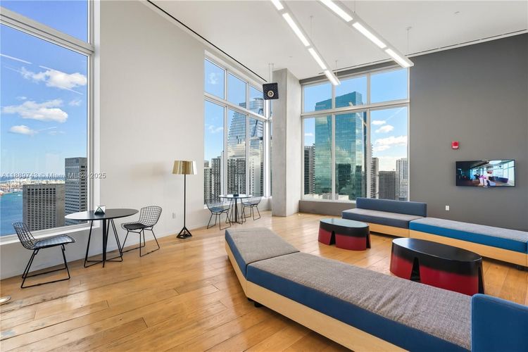 Centro #2002 image #12