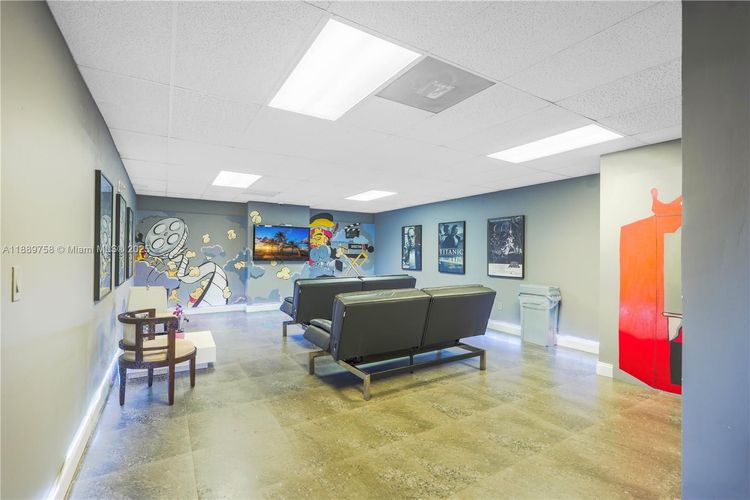 200 Leslie Condo #526 image #18