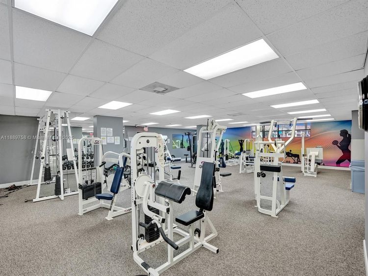 200 Leslie Condo #526 image #21