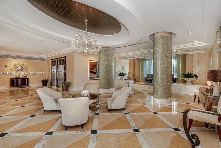 The Collins #720 image #37