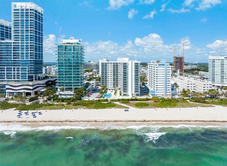 The Collins #720 image #56