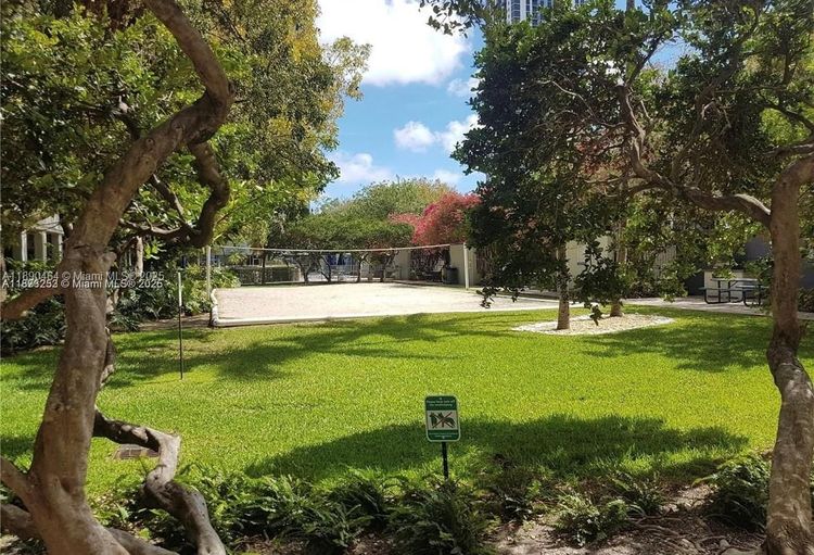 Madison Downtown #W-905 image #16